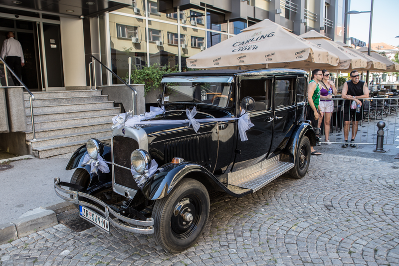 Illustration for article titled Euro cars photo dump
